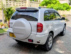 Toyota RAV4 2007 White