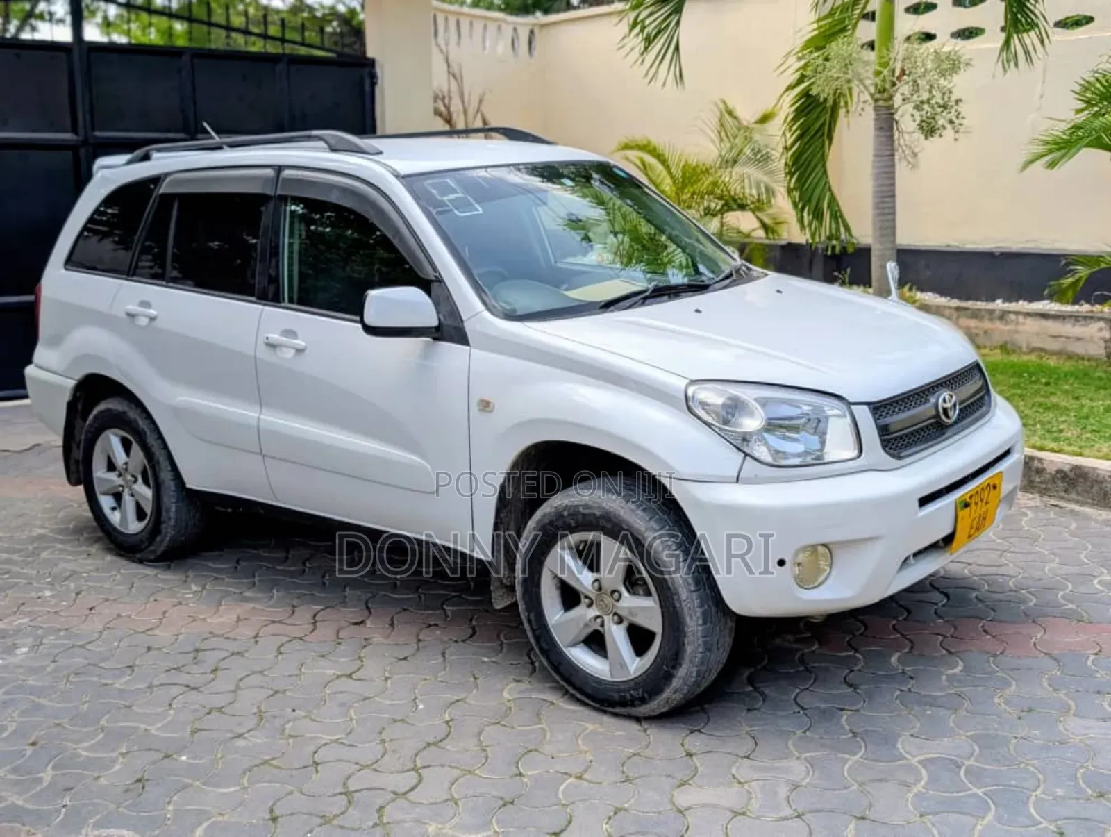 Toyota RAV4 2007 White
