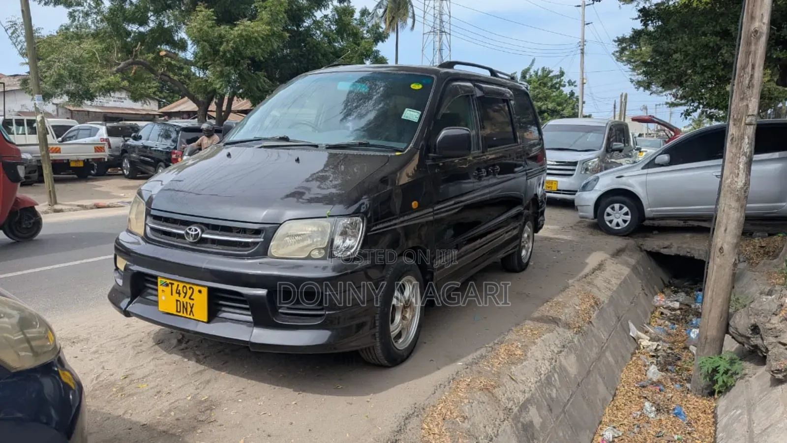Toyota Noah 2003 Black