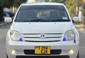 Toyota IST 2006 White