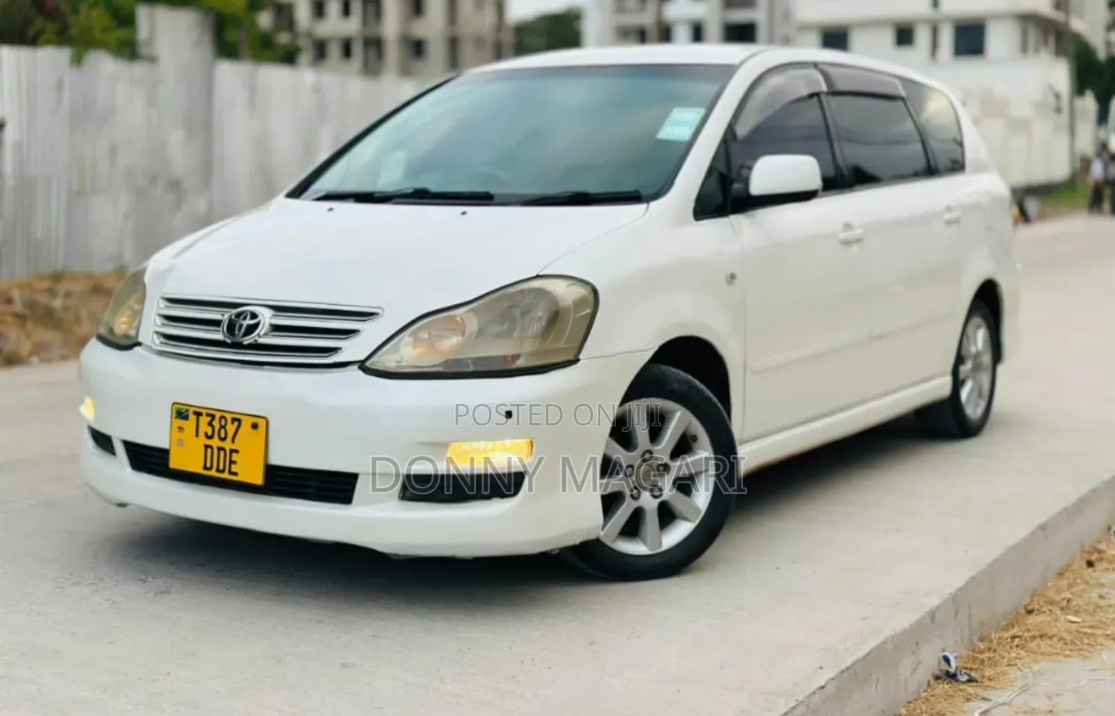 Toyota Ipsum 2005 White