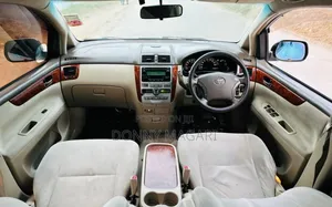 Toyota Ipsum 2005 White