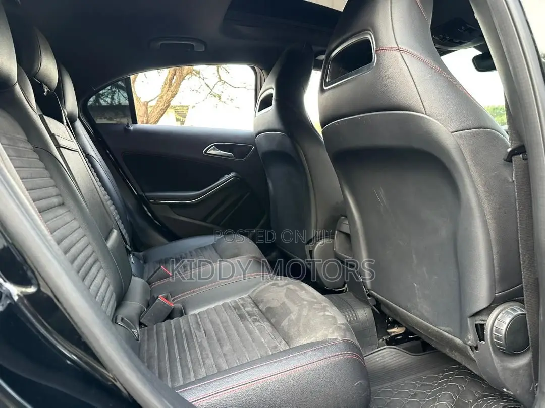 Mercedes-Benz A-Class 2013 Black