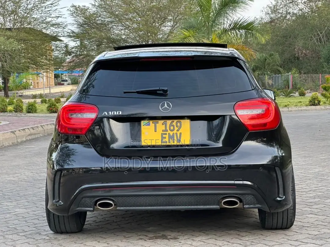 Mercedes-Benz A-Class 2013 Black