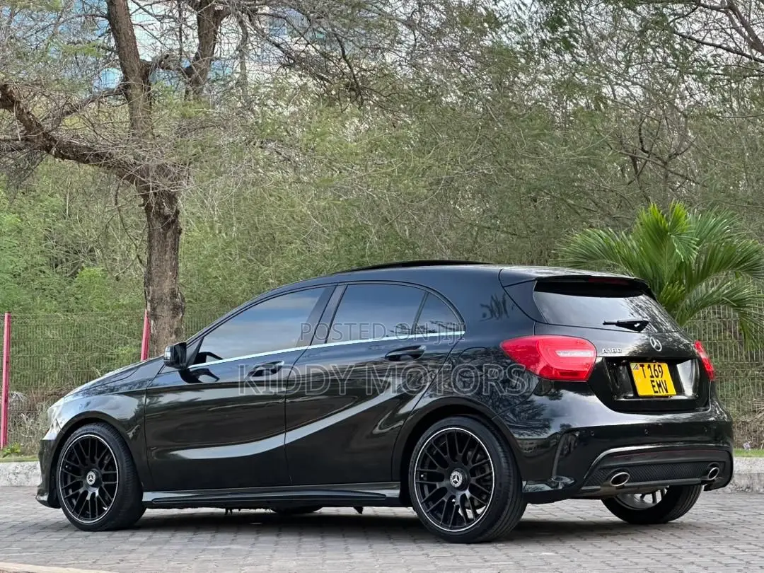 Mercedes-Benz A-Class 2013 Black