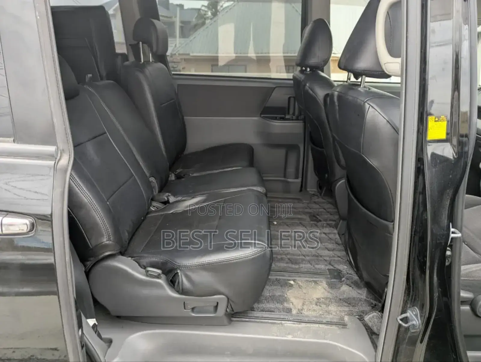 Toyota Noah 2.0 158hp AWD (8 Seater) 2008 Black