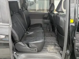 Toyota Noah 2.0 158hp AWD (8 Seater) 2008 Black