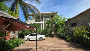 4bdrm House in Goba for sale