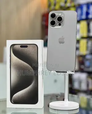 New Apple iPhone 15 Pro Max 256 GB Silver