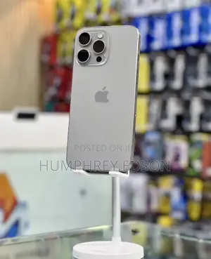 New Apple iPhone 15 Pro Max 256 GB Silver