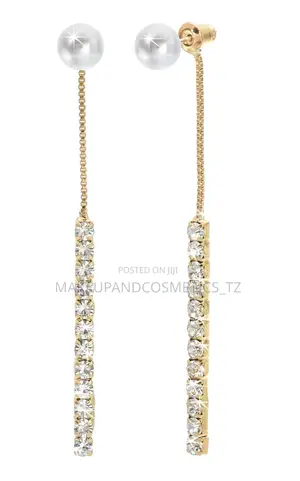 Pair of Gold-Toned Dangle Earring