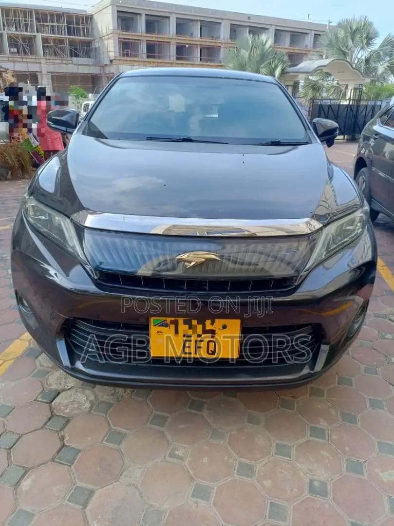 Toyota Harrier 2.0 2015 Black