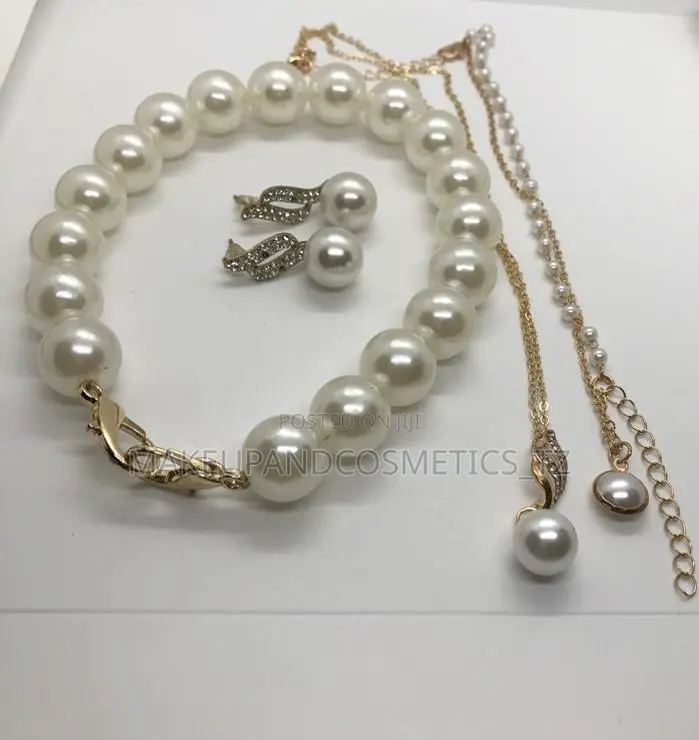 Pair of Jewerly Set