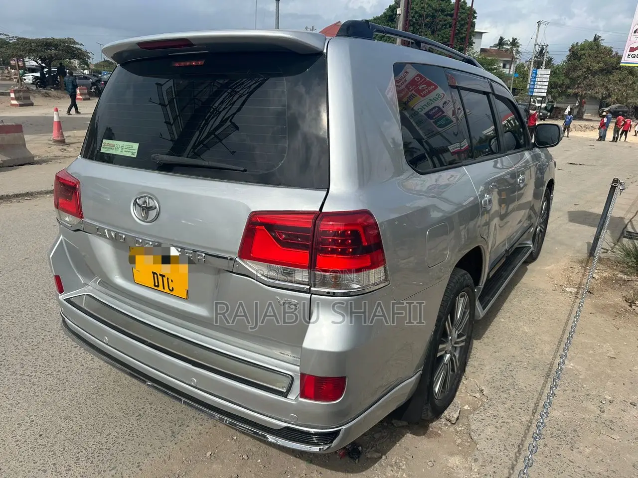 Toyota Land Cruiser 4.6 V8 ZX 2018 Silver