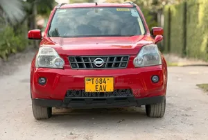 Nissan X-Trail 2.0 Petrol XE 2010 Red