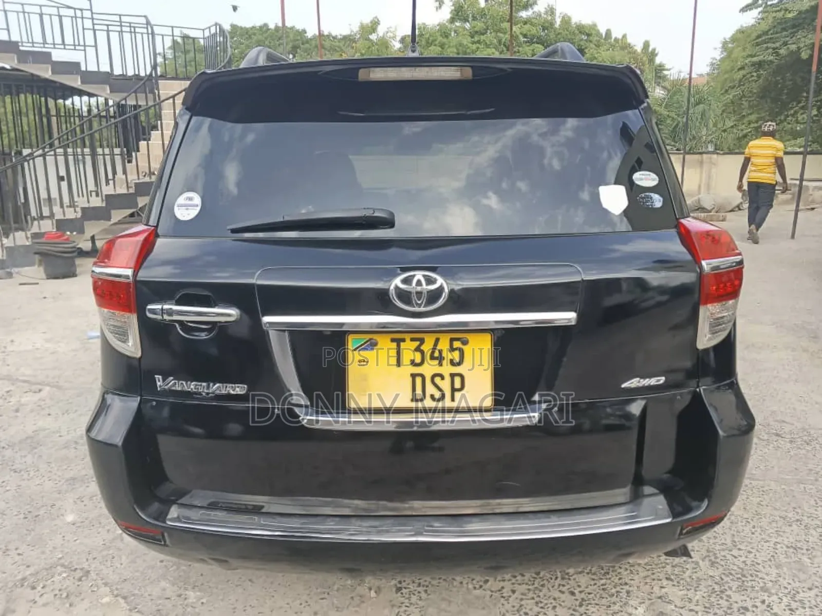 Toyota Vanguard 2010 Black