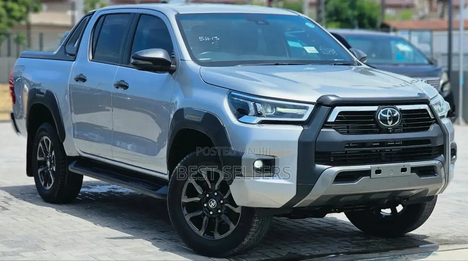 Toyota Hilux Revo Double Cab Deisel 2.4 AWD 2021 White