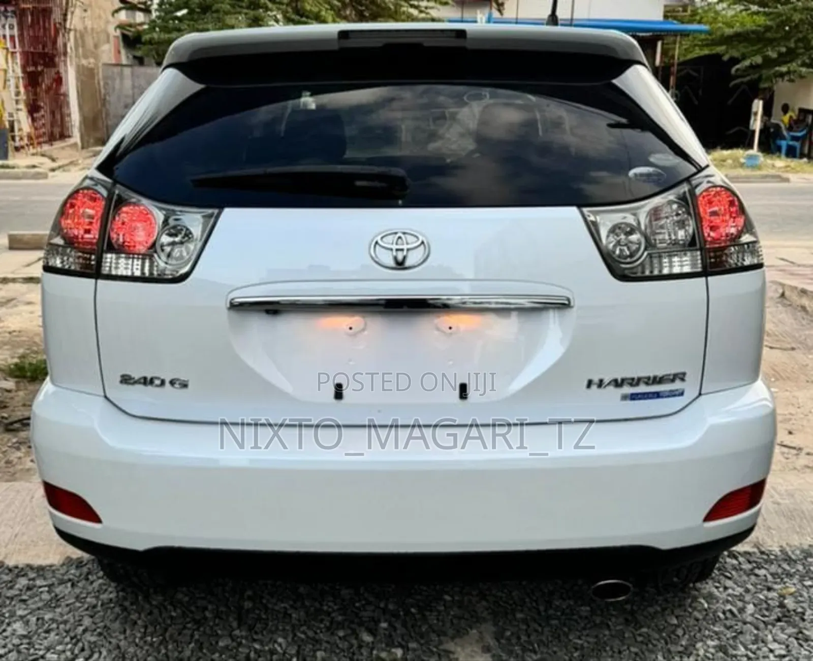 Toyota Harrier 2006 White
