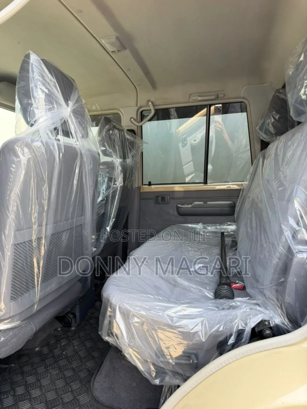 Toyota Land Cruiser 2021 Gold