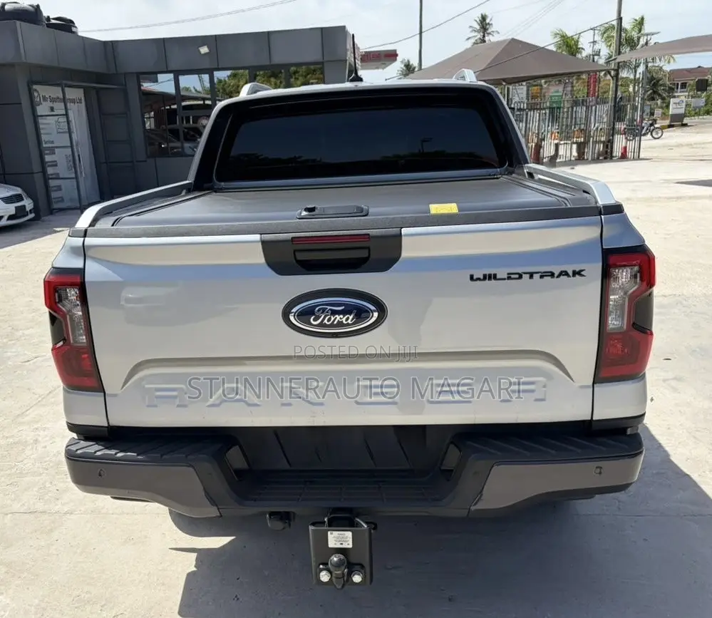 Ford Ranger 2025 Silver