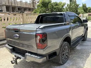Ford Ranger Wildtrak 2023 Gray