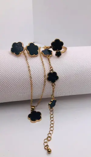 Gold-Plated Black Clover Jewelry Set