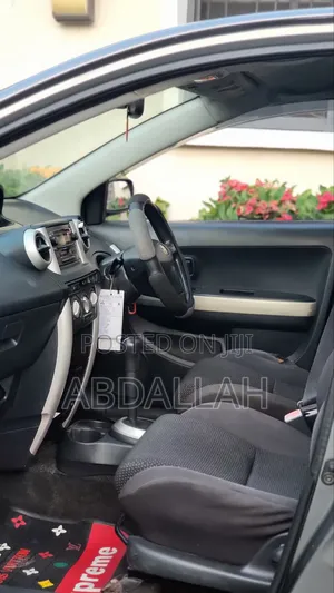 Toyota IST 2004 Silver