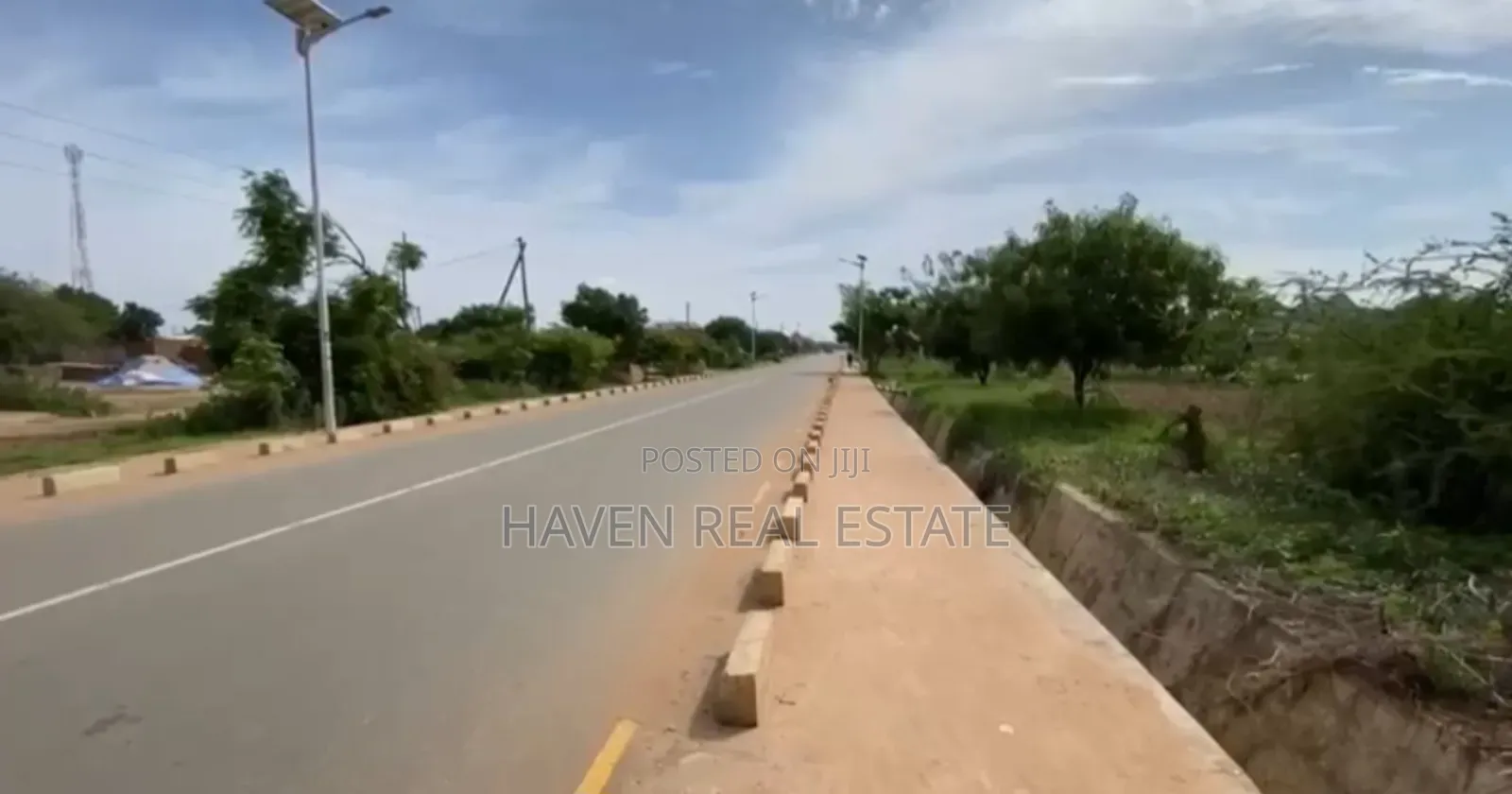 *Kiwanja Cha Kwanza Lami Kinauzwa Ipagala East, Dodoma Mjini*