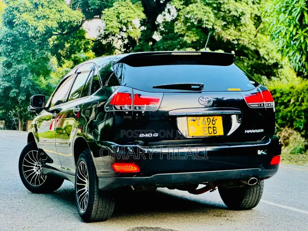 Toyota Harrier 2.4 2005 Black
