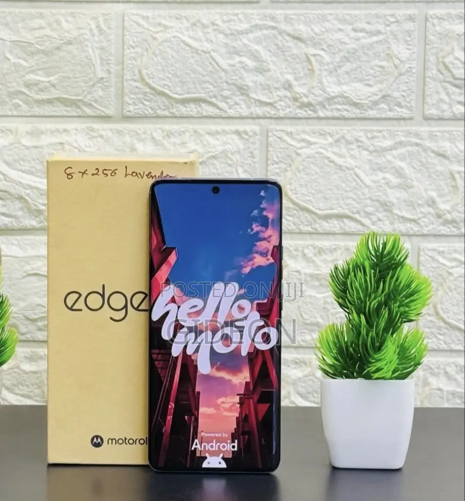 New Motorola Edge 50 Pro 512 GB Rose Gold
