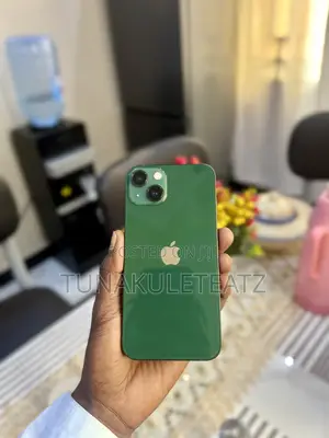 Apple iPhone 13 128 GB Green