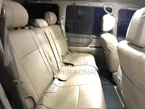 Toyota Land Cruiser HDJ 100 2001 White