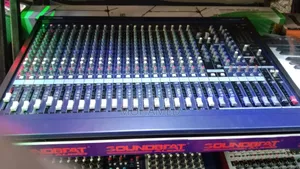 Yamaha Mixer24channel Nni