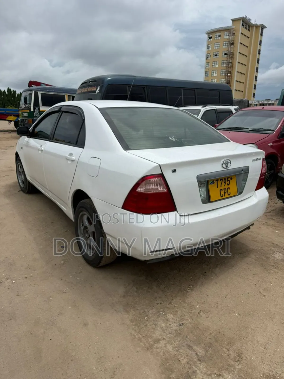 Toyota Corolla 2000 White