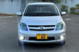 Toyota IST 2006 Silver