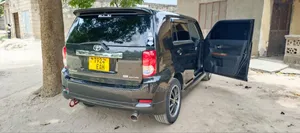Toyota Corolla Rumion 2010 Black