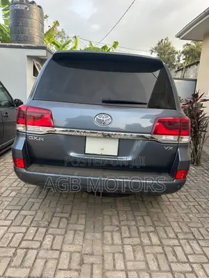 Toyota Land Cruiser 4.5 V8 VXR 2016 Gray