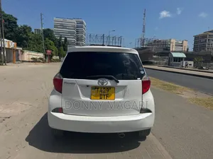 Toyota Ractis 2011 White