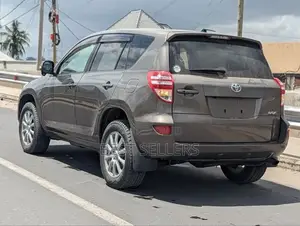 Toyota RAV4 2.4 2008 Gray