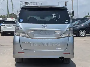 Toyota Vellfire 2008 Silver