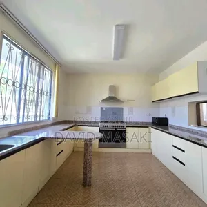 Furnished 3bdrm Villa in Villas, Masaki for rent