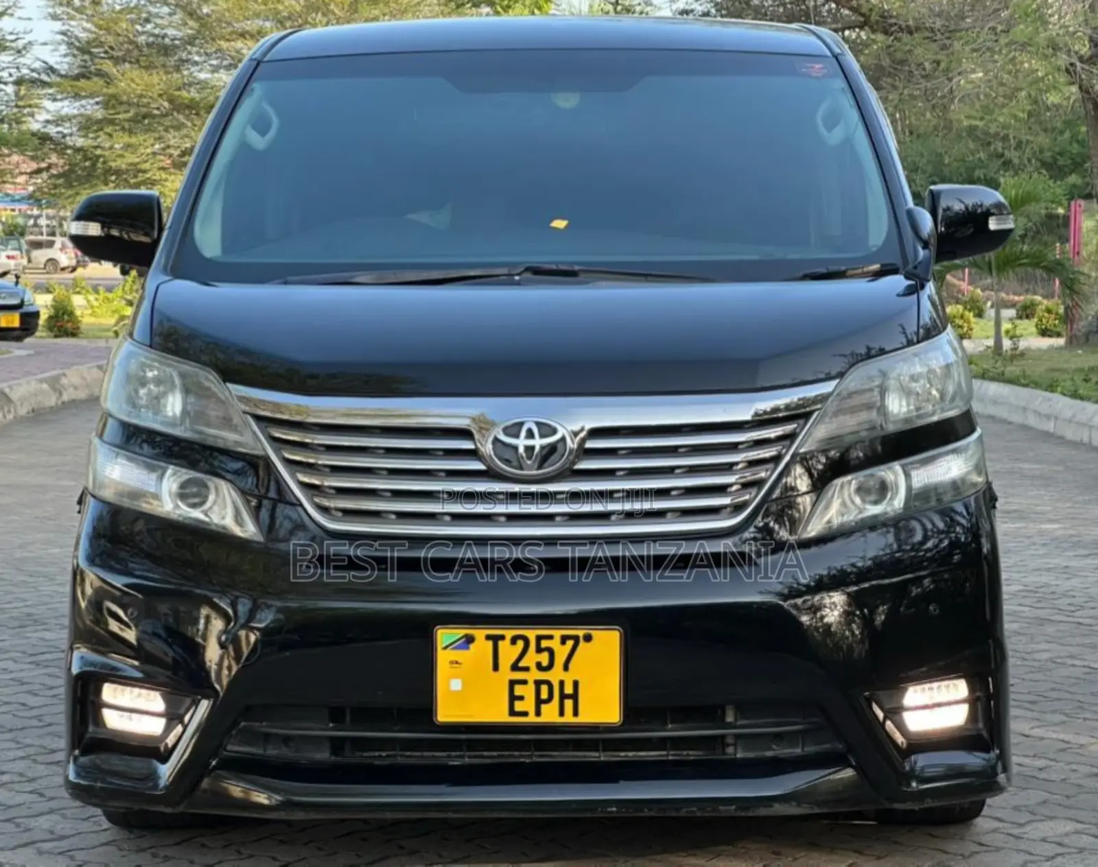 Toyota Vellfire 2010 Black