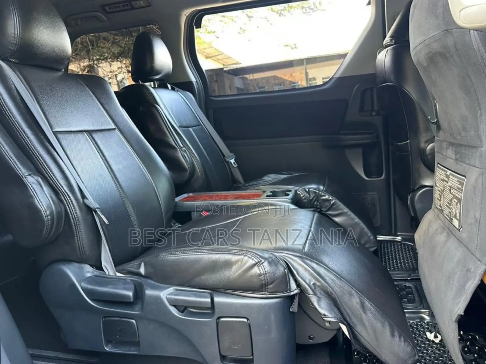 Toyota Vellfire 2010 Black