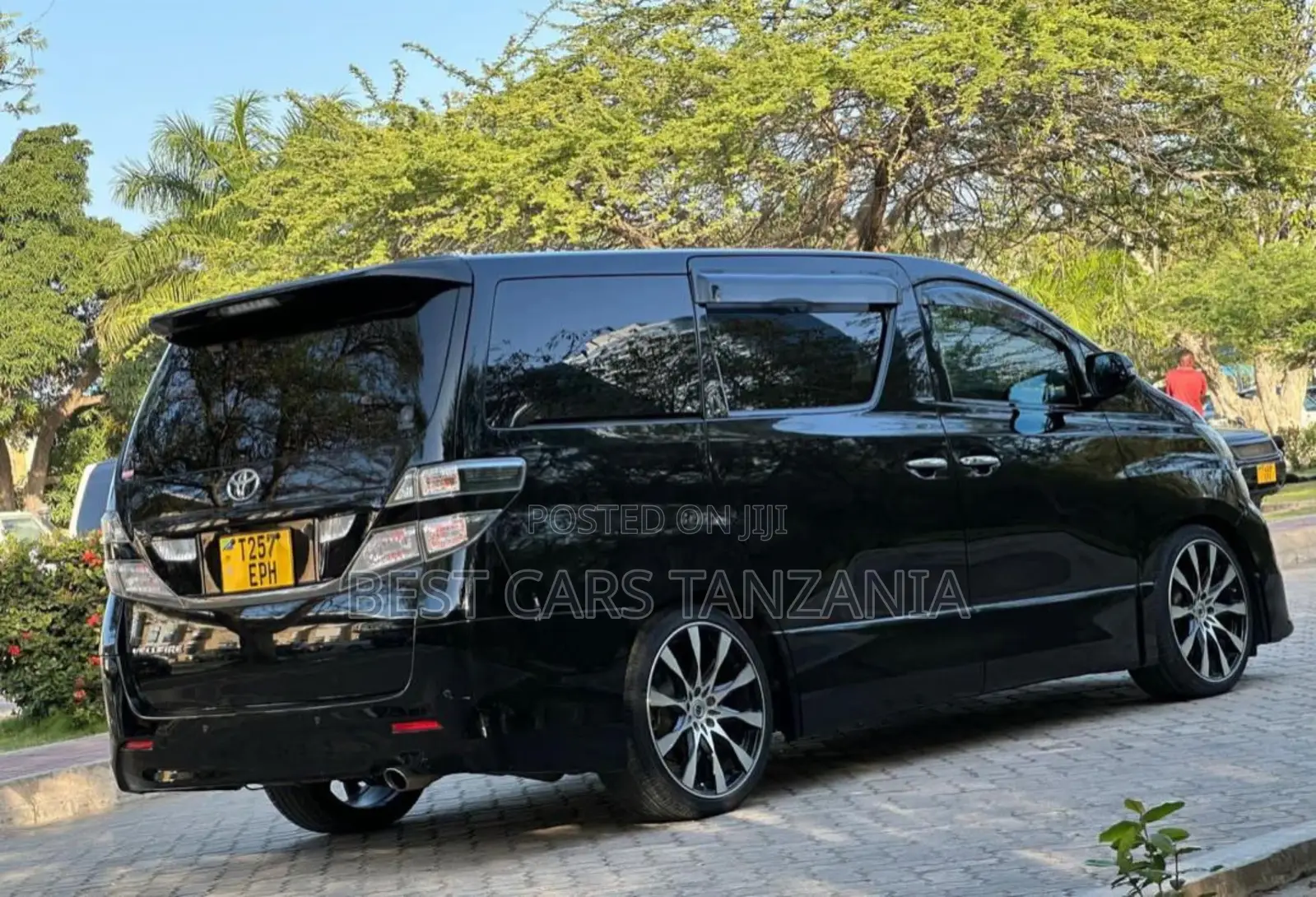 Toyota Vellfire 2010 Black