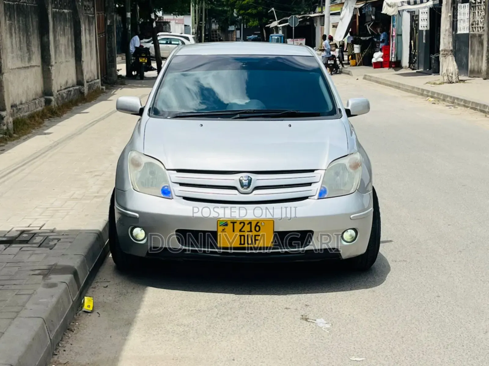 Toyota IST 2003 Silver