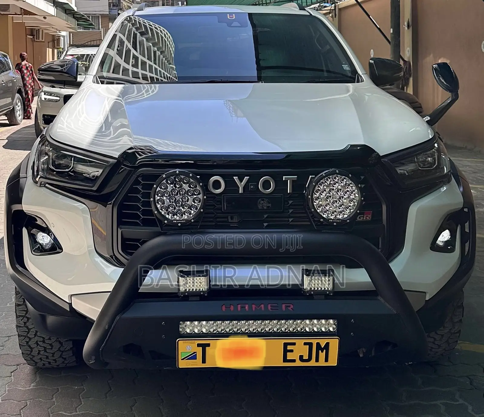 Toyota Hilux 2024 White