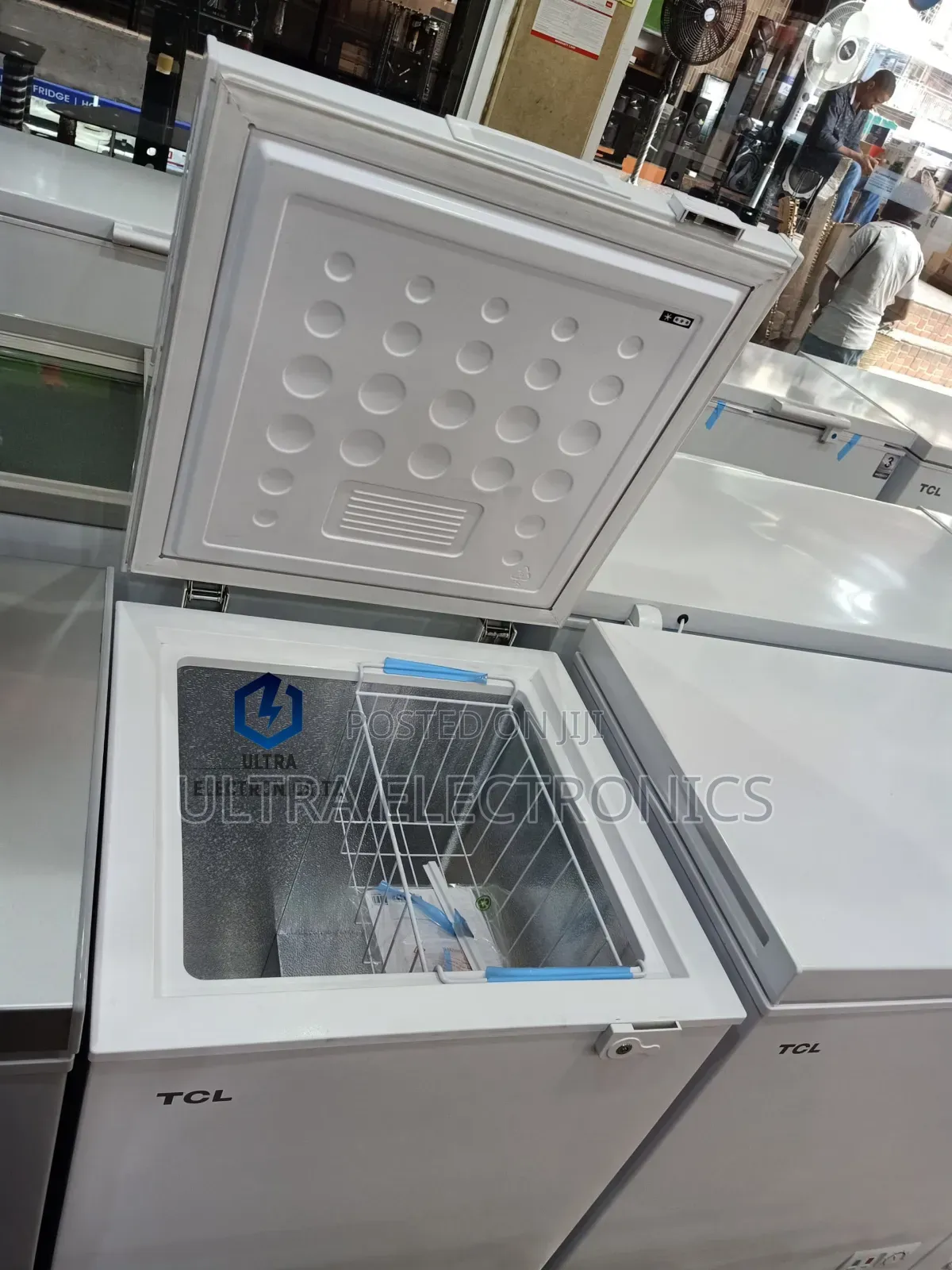 * Powerful TCL Chest Freezer 100l 
* Fast Freezing