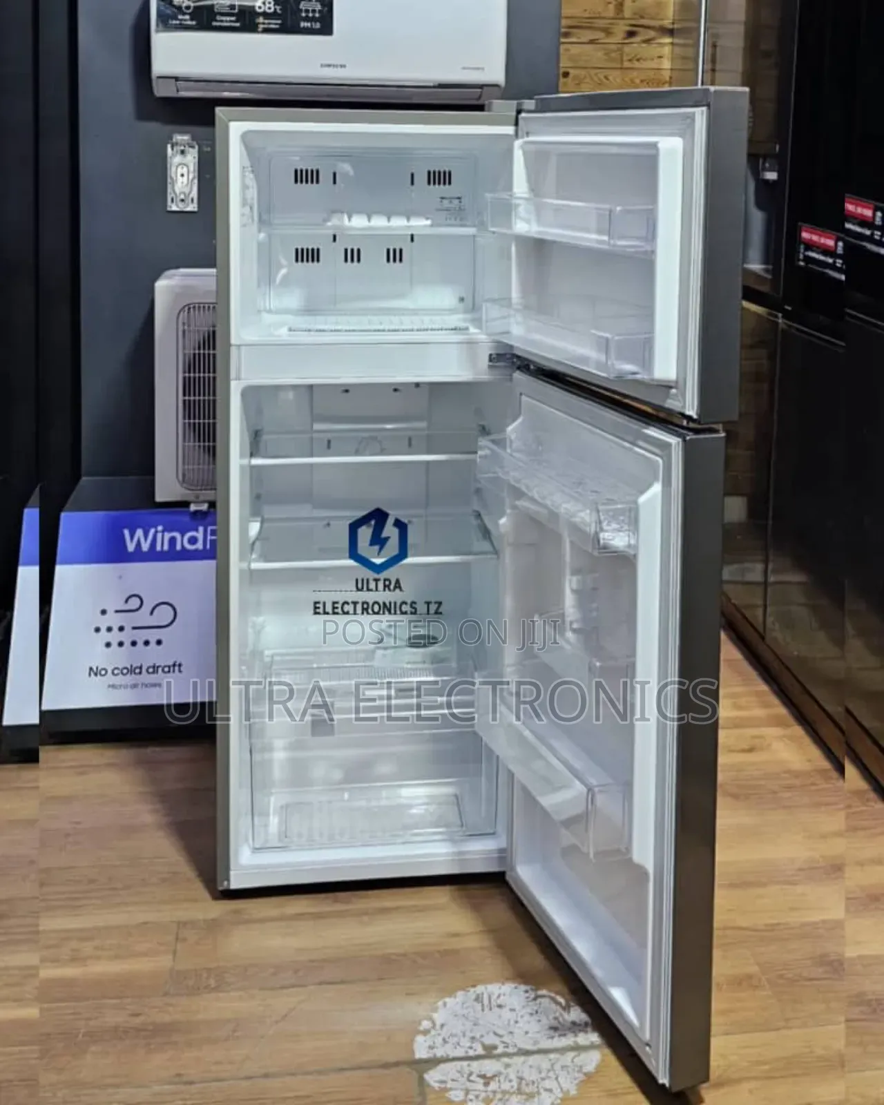 *Lg Refrigerator  Model: Gn-B202sqbb 205l