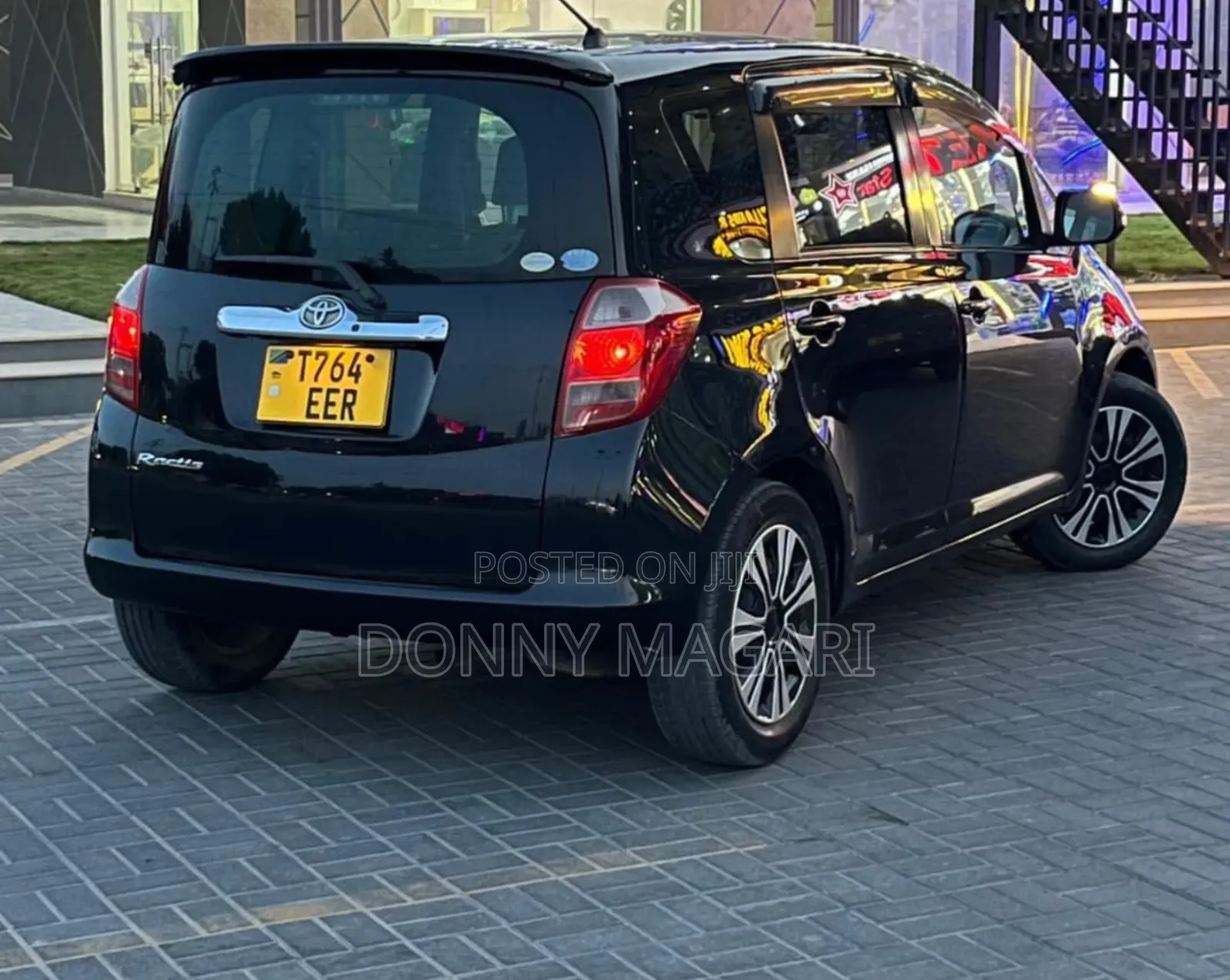 Toyota Ractis 1.5 AWD 2007 Black
