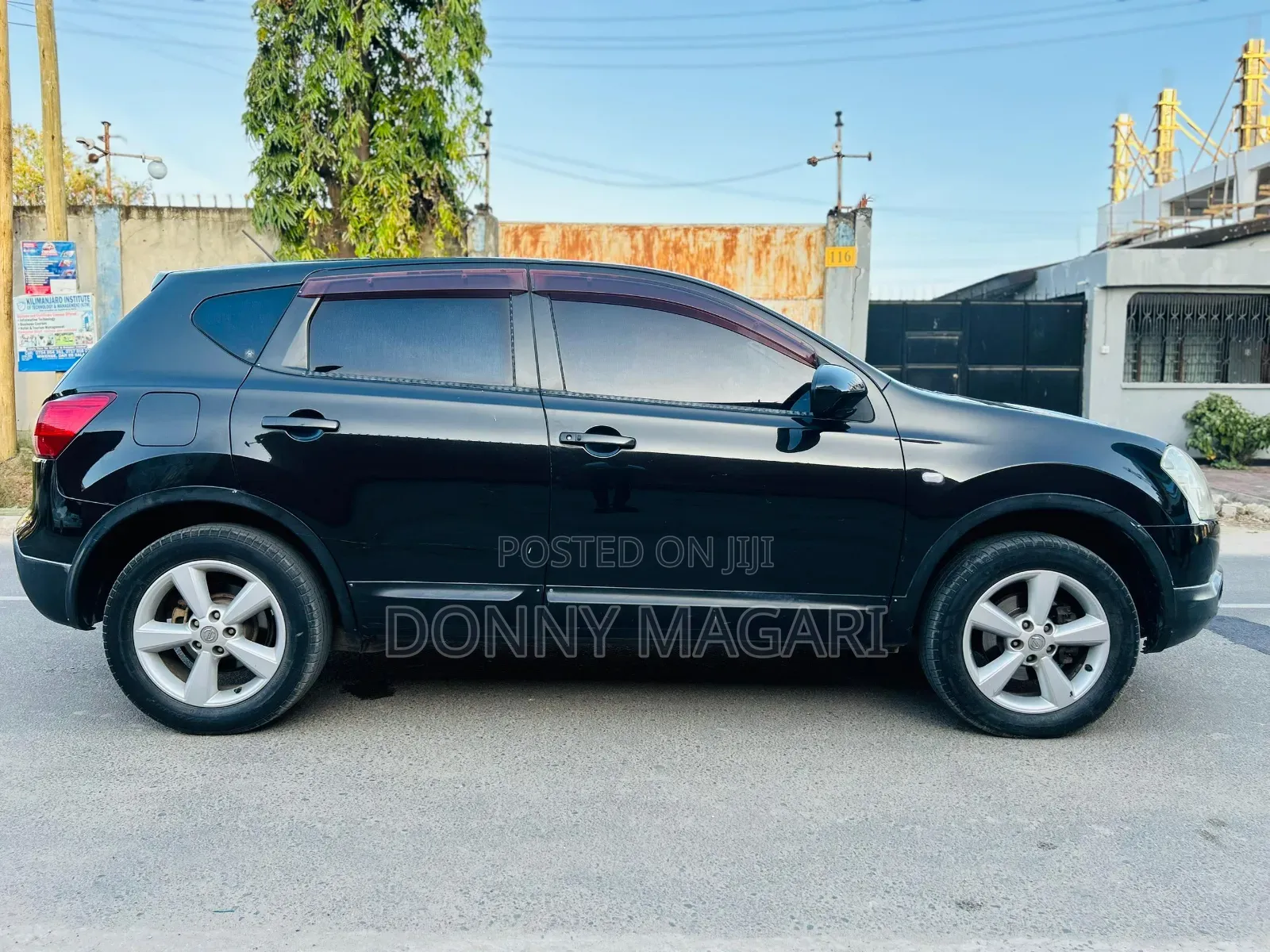 Nissan Dualis 2010 Black